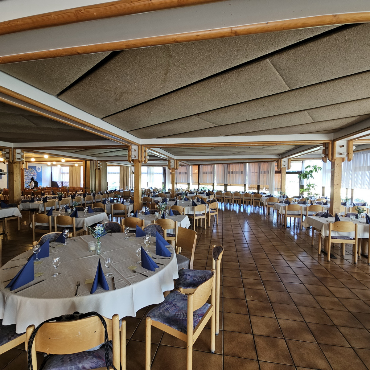 HAM Radio 2025 - Buffet HAM Radio 2025 - Buffet