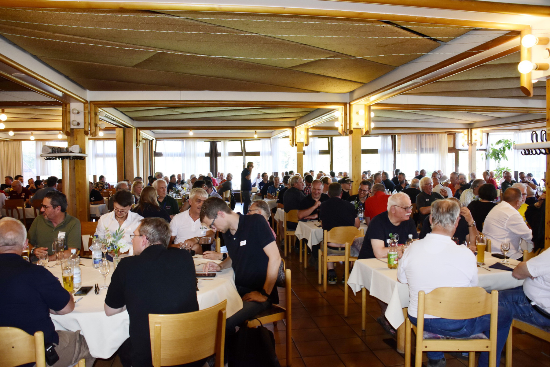 HAM Radio 2025 - Buffet HAM Radio 2025 - Buffet