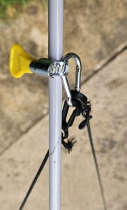 Bild 9: Beispiel für Element-Befestigung am Tragmast